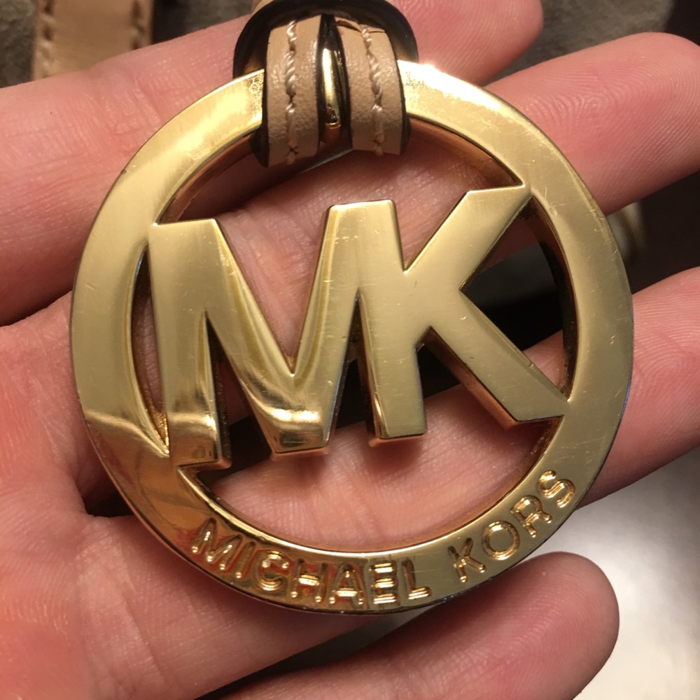 Michael Kors large vanilla Grayson purse - Picture 2 of 8